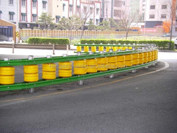 SB รับรองความปลอดภัยบนทางหลวงสีเหลือง Roller Barrier Guardrail U Shape Frame 5