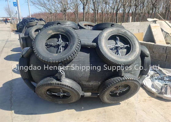 คุณภาพ อายุการใช้งานยาวนาน 24 เดือน การออกแบบบังโคลนยางลอยน้ำแบบนิวเมติกสำหรับเรือเดินทะเล 80kpa โดยมีอายุการใช้งาน 10 ปี โรงงาน