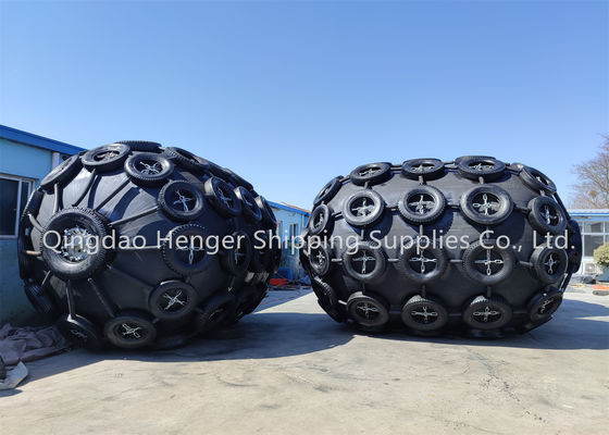 คุณภาพ ISO 17357 Compliant Natural Rubber Pneumatic Rubber Fender with 50Kpa/80kpa Working Pressure for Marine Protection โรงงาน