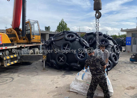 คุณภาพ บังโคลนยางลมแบบกำหนดเอง 50kpa-80kpa สำหรับการป้องกันเรือ โรงงาน