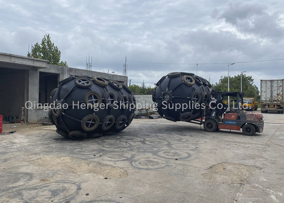 คุณภาพ Floating Marine Sling Type บังโคลนยางลม 80kpa โรงงาน