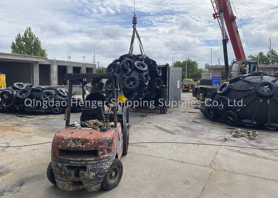 คุณภาพ บังโคลนยางเป่าลมชนิดโยโกฮาม่าขายร้อนเพื่อปกป้องตัวถัง โรงงาน