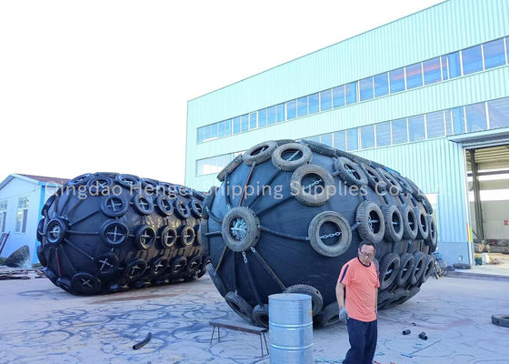 คุณภาพ Three-Year Warranty Pneumatic Rubber Fender 2.0*4.5M For Dock Anti-Collision โรงงาน