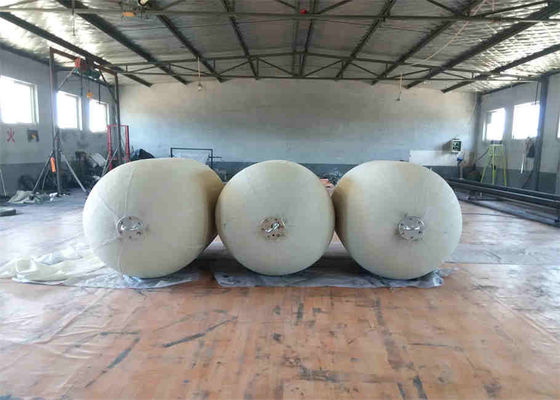 คุณภาพ Ship Grey Submarine Pneumatic Rubber Fender Anti Collision สำหรับ STD STS โรงงาน