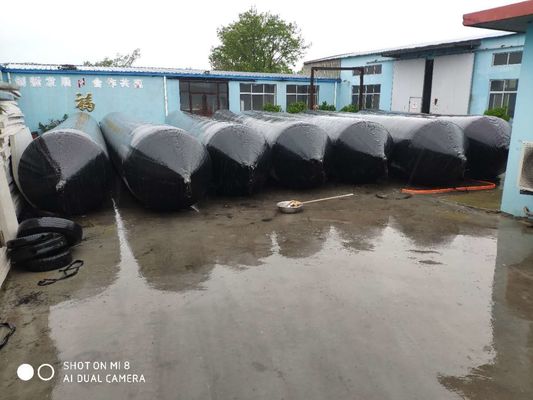 คุณภาพ แอร์แบ็กการปล่อยเรือสีดํา 1.5x16m โรงงาน