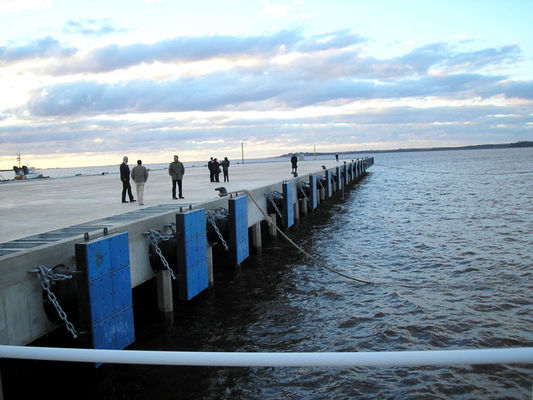 คุณภาพ Cone Type Marine Ship Rubber Fender Pad, บังโคลนยางเรือทรงกรวย โรงงาน