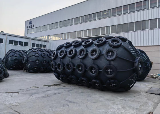 คุณภาพ 50kPa/80kPa Pneumatic Marine Fender and Inflatable Dock Fender with 1M-6.5M Length for Ship-to-Ship and Ship-to-Dock Protection โรงงาน