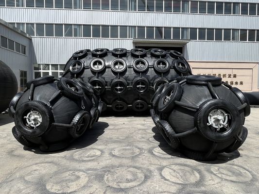 คุณภาพ ใส่ได้ง่าย กระบอกลอย ยาง Pneumatic Fenders ป้องกัน Jetty โรงงาน