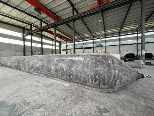 คุณภาพ 0.2-0.4Mpa แอร์บั๊กเรือทรงกระบอกแรงดันสูง สําหรับการเปิดเรือ โรงงาน