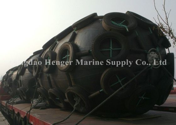 คุณภาพ สมรรถนะการทุ่นลอยตัวที่ดีเยี่ยม Pneumatic Marine Rubber Barge Fender แบบลอยตัว โรงงาน