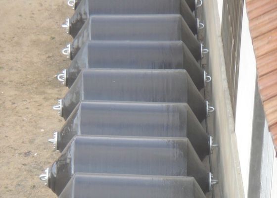 คุณภาพ EVA โฟมเติม Fender Floating Solid Fender พร้อมเคลือบ Polyurea สำหรับเรือ Berthing โรงงาน