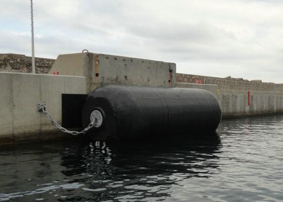 คุณภาพ วัสดุยางธรรมชาติโฟมเติม Fender EVA Float สำหรับเรือทูน่า โรงงาน