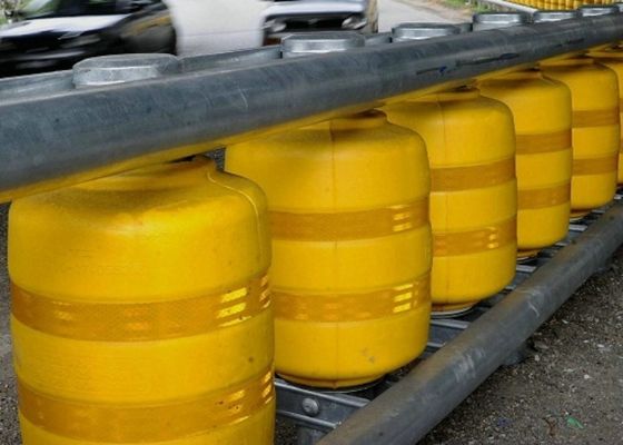 คุณภาพ PU Foam / EVA Traffic Barrier Barrier Barrier ทางหลวง Barrier ทางหลวงสำหรับอุบัติเหตุ - ถนนที่เปราะบาง โรงงาน