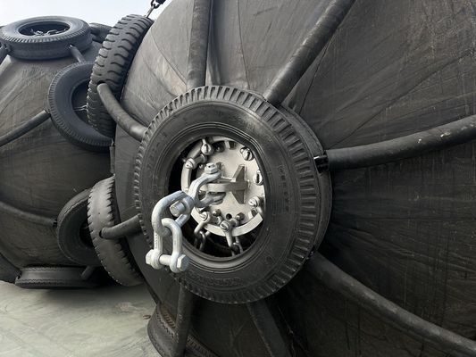 คุณภาพ แฟนเดอร์ยางปนูเมติกสีดํา ทนต่อการบดได้ดี อายุการใช้งาน 24 เดือน โรงงาน