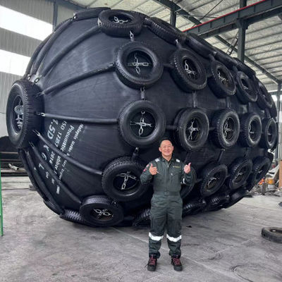 คุณภาพ แรงดันภายในเริ่มต้น 80kpa ประเภทตาข่ายกันชนทางทะเล เหมาะสำหรับการดูดซับแรงกระแทกของเรือเดินทะเลและระบบความปลอดภัยท่าเรือ โรงงาน