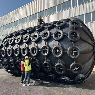 คุณภาพ ISO 17357 Certified Natural Rubber Pneumatic Fender with 50Kpa Working Pressure for Marine Safety โรงงาน