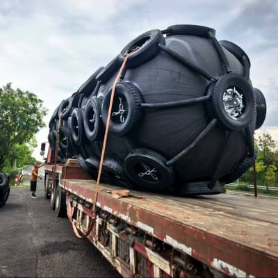 คุณภาพ ระบบคุ้มครองท่าเรือยางยางยาวนาน Fender Pneumatic เหมาะสําหรับเรือ Barges และท่าเรือ โรงงาน