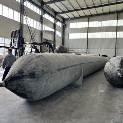 คุณภาพ Henger Marine Rubber Airbag ความยาว 4 ถึง 24 เมตร และ BV CCS ABS LR Certification สําหรับการเปิดเรือ โรงงาน