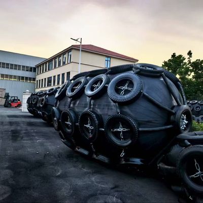 คุณภาพ Henger Yokohama Type Inflatable Marine Rubber Fender พร้อมใบรับรอง BV สําหรับ STS และการดําเนินการ dock โรงงาน