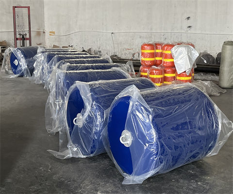 คุณภาพ ISO17357 Certified EVA Foam Filled Marine Fender with Customizable Length for Anti Collision Protection โรงงาน