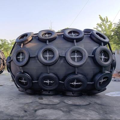 คุณภาพ ISO17357 สอดคล้องกับ Fender ยาง Pneumatic ด้วยขนาดที่กําหนดเองจาก 0.3 ถึง 4.8 M และความดัน 50kpa โรงงาน