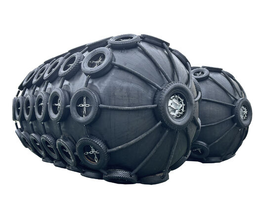 คุณภาพ ระบบ Fender ทะเลแบบ Net ประเภท Pneumatic ยาง กว้าง 0.5m ถึง 4.5m ออกแบบเพื่อให้ความคุ้มครอง Dock ที่ดีเยี่ยม โรงงาน