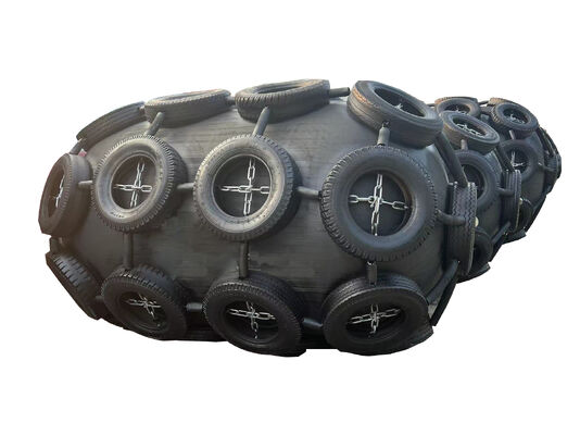 คุณภาพ ความยาว 1 ถึง 9 เมตร การป้องกันท่าเรือ Fender Anti collision Type Roller Guardrail ส่วนประกอบสําคัญสําหรับการดําเนินงานที่ปลอดภัยและการ dock โรงงาน