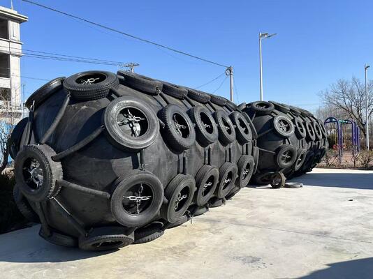คุณภาพ Customized ISO17357 Pneumatic Rubber Fender 0.3-4.8 M for Marine Applications โรงงาน
