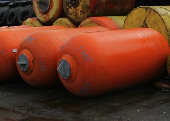 คุณภาพ ใบรับรอง CCS Eva Marine Boat Fenders ความสามารถในการดูดซับพลังงานที่ดี โรงงาน