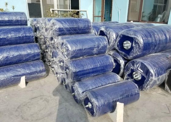 คุณภาพ High Density Foam Core Foam Filled Fender with High Energy Absorption Capacity and Positive Buoyancy for Marine Protection โรงงาน