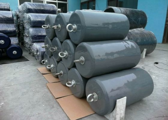 คุณภาพ Barge Tyre Dia 600mm Foam Filled Fender พร้อมโซ่และยาง โรงงาน