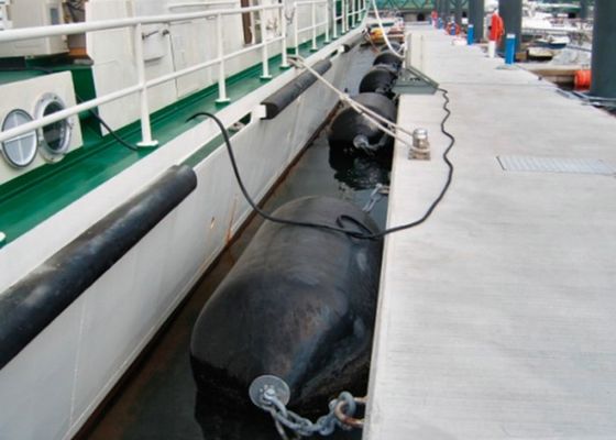 คุณภาพ Marine Fender with High Energy Absorption Capacity UV Resistant And Corrosion Resistant Foam Filled Fender with 24 Months Warranty โรงงาน