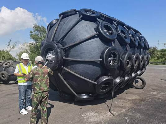 คุณภาพ EVA PE วัสดุ Marine Mooring Buoy Single - Floater มีความต้านทานการกัดกร่อนที่ดี โรงงาน