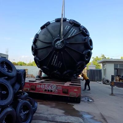 คุณภาพ Initial Internal Pressure 80kpa Marine Fender Net Type Ideal For Marine Vessel Impact Absorption Dock Safety Systems โรงงาน