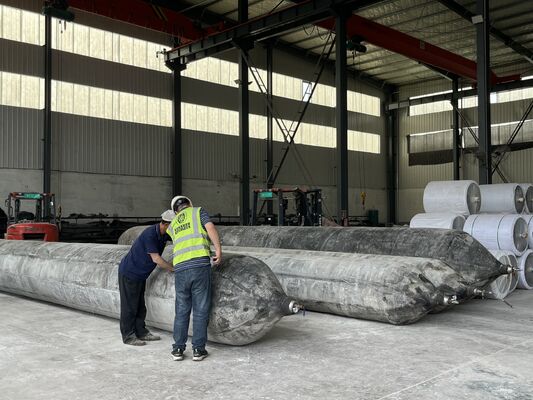คุณภาพ Anti Corrosion Marine Rubber Airbag for Long Term Saltwater Service with 0.8-3 M Diameter โรงงาน
