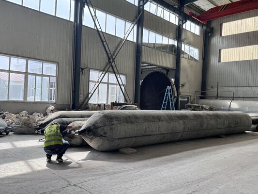 คุณภาพ Anti Corrosion Marine Rubber Airbag for Long Term Saltwater Service with 0.8-3 M Diameter โรงงาน