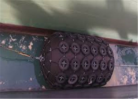 คุณภาพ Anti Aging Floating Marine 80kPa Pneumatic Rubber Fender คุณภาพสูง โรงงาน