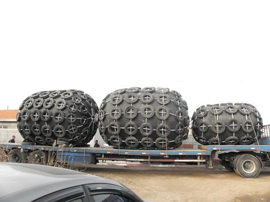 คุณภาพ 50KPa / 80Kpa ISO 17357 รับรองยางกันกระแทกยางลม Yokohama Type โรงงาน