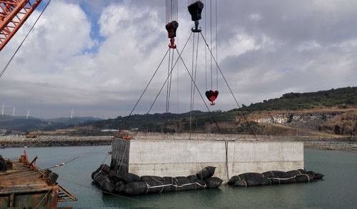 คุณภาพ ถุงลมนิรภัยกู้ภัยทางทะเลพองสำหรับจมเรือกู้ภัยลอย Aid โรงงาน