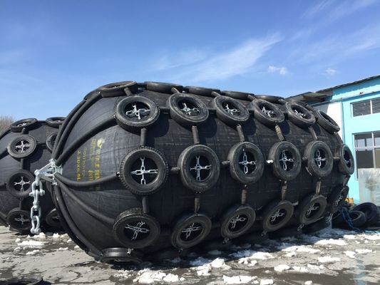 คุณภาพ 50kpa 80kpa Yokohama Dock ยางกันกระแทก Floating Pneumatic Ribbed Fender โรงงาน