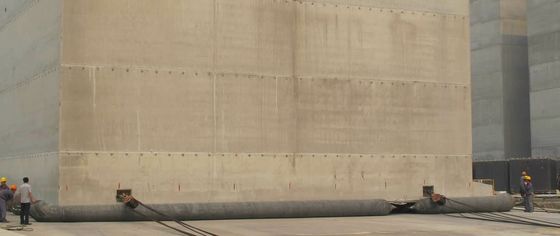 คุณภาพ ถุงลมนิรภัยสำหรับยกของสำหรับเรือเดินทะเลแบบแห้งเปิดตัวเรือยกและถุงลมนิรภัยทางทะเล โรงงาน