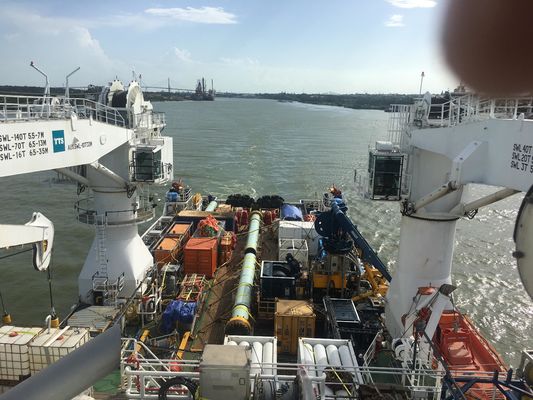 คุณภาพ 50kpa Submarine Sling Type Fender Yokohama ยางกันกระแทกยางลมสำหรับเรือ Berthing โรงงาน