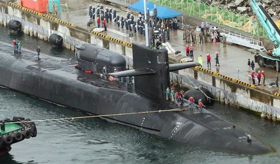 คุณภาพ ประเภท Ⅵ Hydro Pneumatic Type Fender Naval Ships ยางบังโคลนยางลม โรงงาน