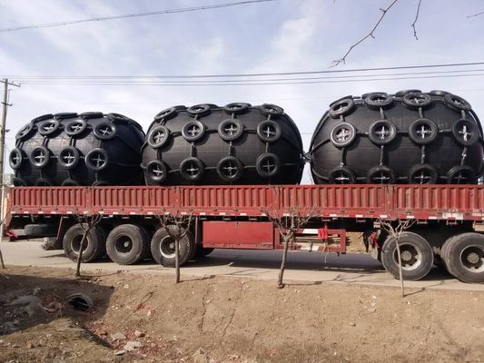 คุณภาพ เชือกตาข่ายลอยยางกันกระแทกยางลม Pneumatic Marine Fender d Type Fender โรงงาน