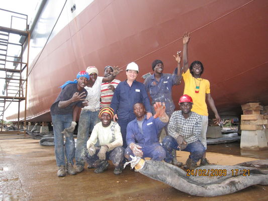 คุณภาพ เรือ D15 * L20m 0.20Mpa เปิดตัวถุงลมนิรภัยทางทะเล Optimized Layout โรงงาน