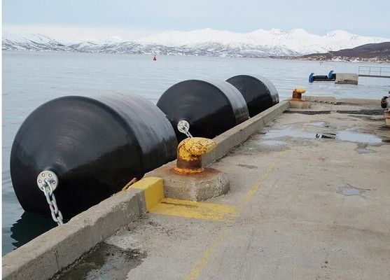 คุณภาพ Hot Dip Galvanized Foam Filled Fender with High Energy Absorption and Maintenance-free Design for Marine Vessel Protection โรงงาน