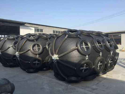 คุณภาพ Marine 1.5 * 3m ยาง Marine Pneumatic Yokohama Fender Sheath Type โรงงาน