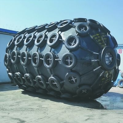 คุณภาพ ISO17357 Compliant Pneumatic Rubber Fender with Customized 0.3-4.8 M Size and 50kpa & 80kpa Pressure for Marine Applications โรงงาน