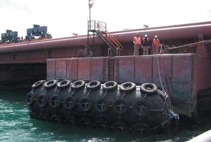 คุณภาพ ประเภทการป้องกันท่าเรือและเรือ Marine Floating Pneumatic Fender โรงงาน