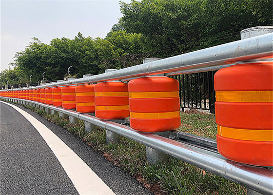 คุณภาพ Single Barrel Double Small หนึ่งคอลัมน์ที่แตกต่างกันความปลอดภัย Roller Barrier โรงงาน